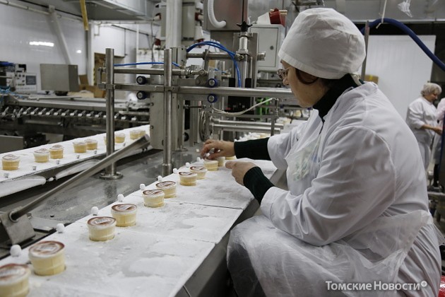Сегодня вафельные стаканчики и рожки для томского мороженого закупаются в Новосибирске. В планах компании – расширение производства и закупка нового оборудования. Так что хрустящие стаканчики «Эскимос» будет выпекать самостоятельно